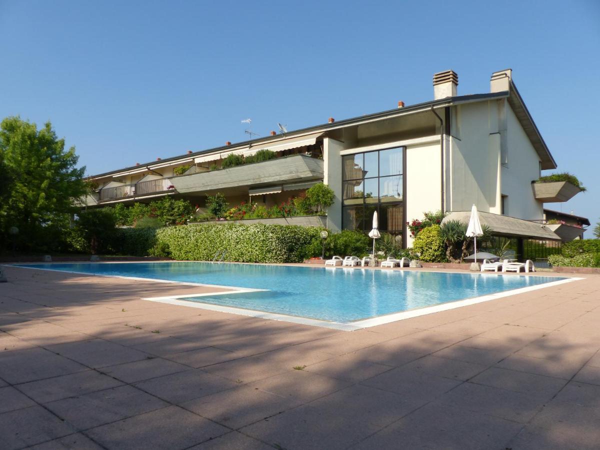 Happy Lake Desenzano del Garda Exterior photo